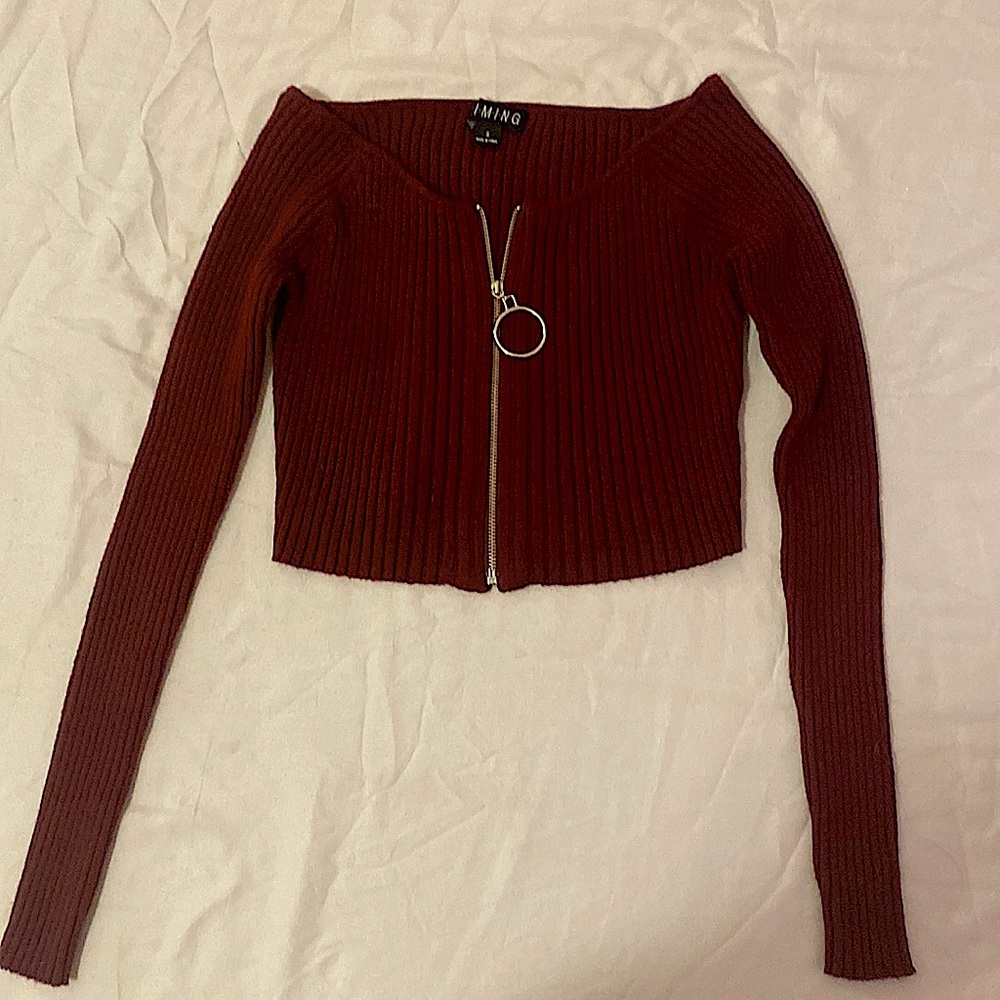 Burgundy top, size small from timing